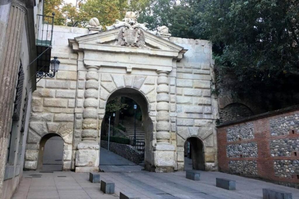 Centrico Estudio En Granada Luaran gambar