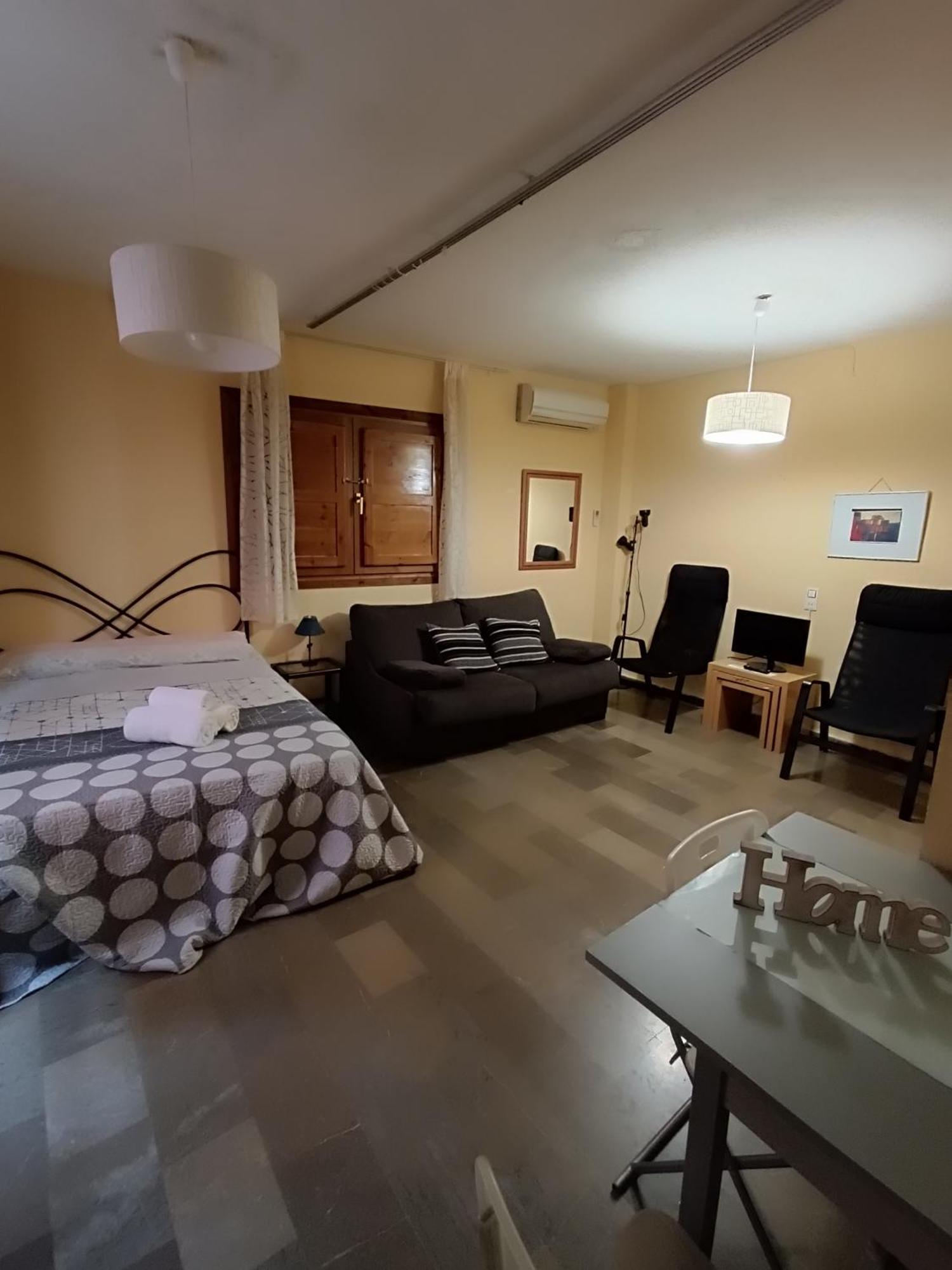 Centrico Estudio En Granada Luaran gambar